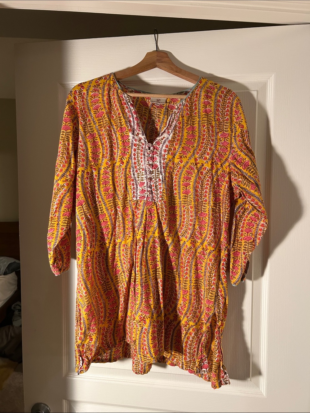 Anokhi Women's Yellow & Pink Printed Peasant Top